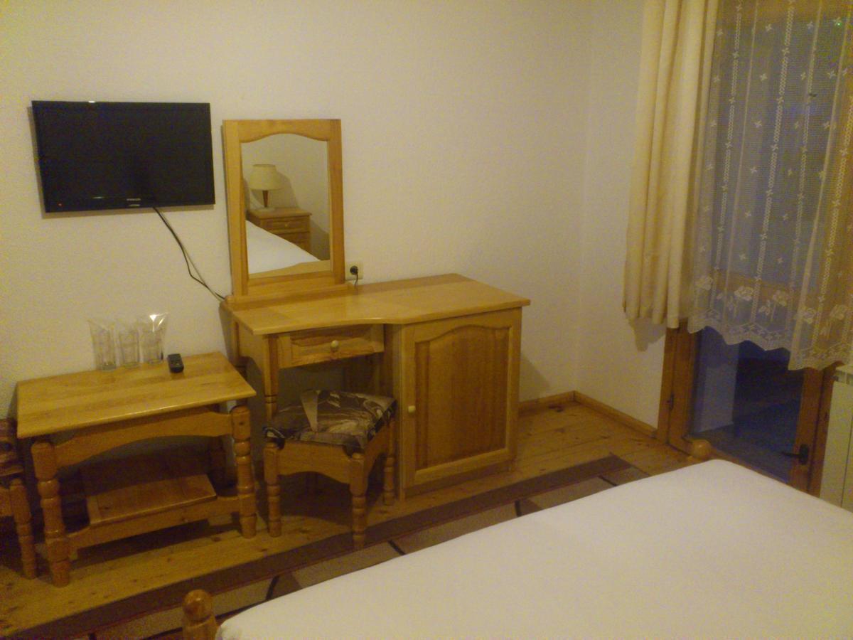 Yagodina Family Hotel Værelse billede