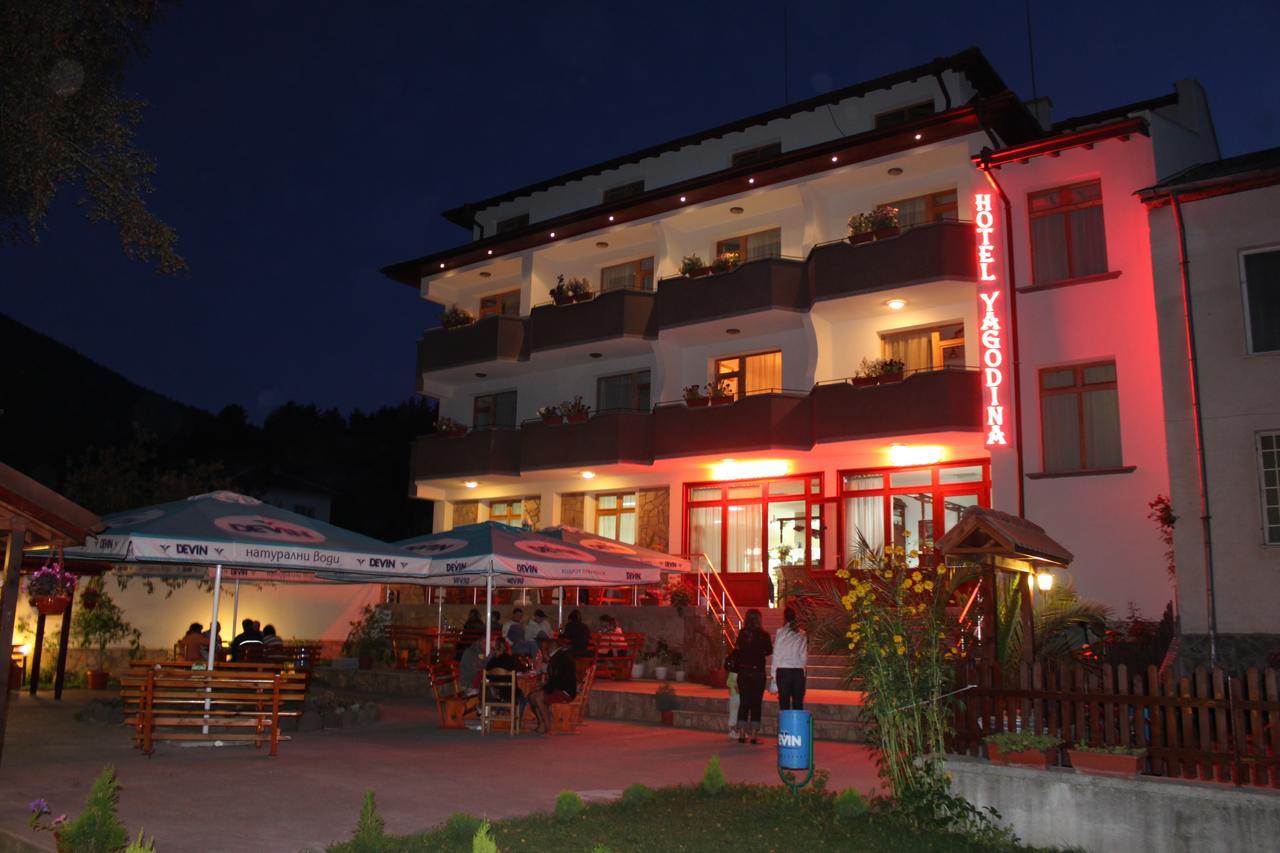 Yagodina Family Hotel Eksteriør billede