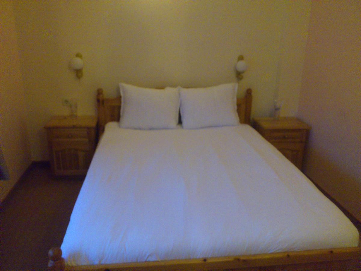 Yagodina Family Hotel Værelse billede